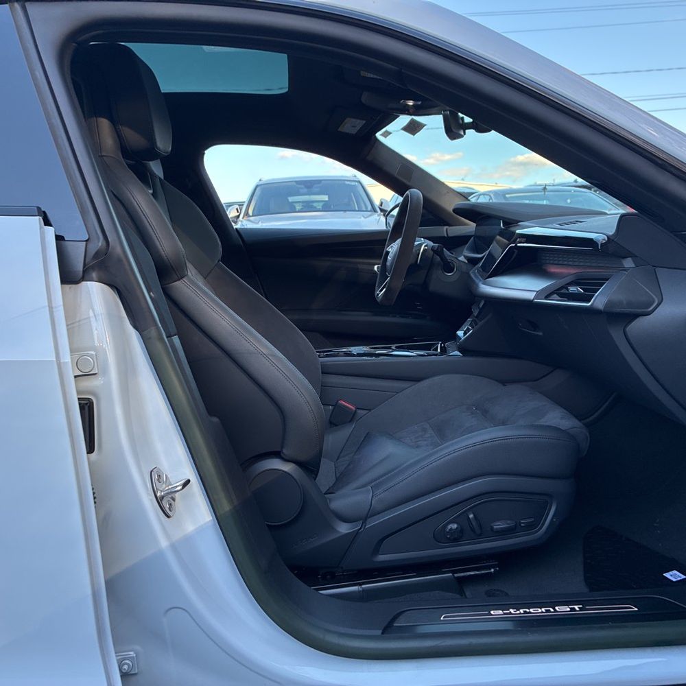 2023 Audi e-tron GT Prestige