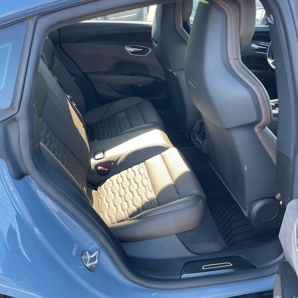 2022 Audi e-tron GT Prestige