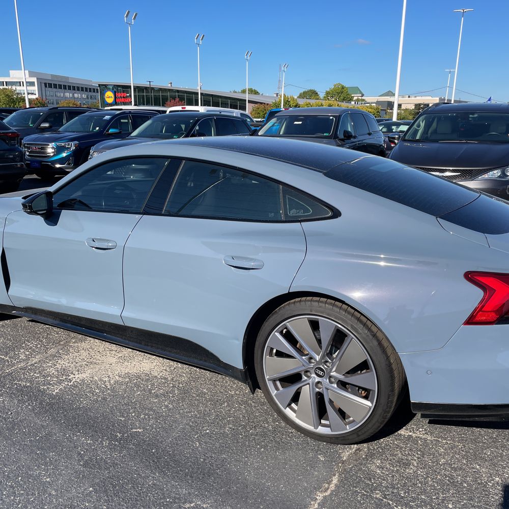 2022 Audi e-tron GT Prestige