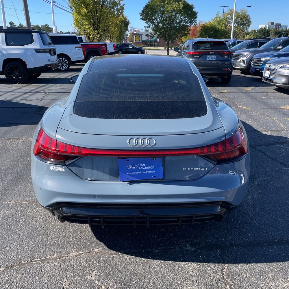 2022 Audi e-tron GT Prestige