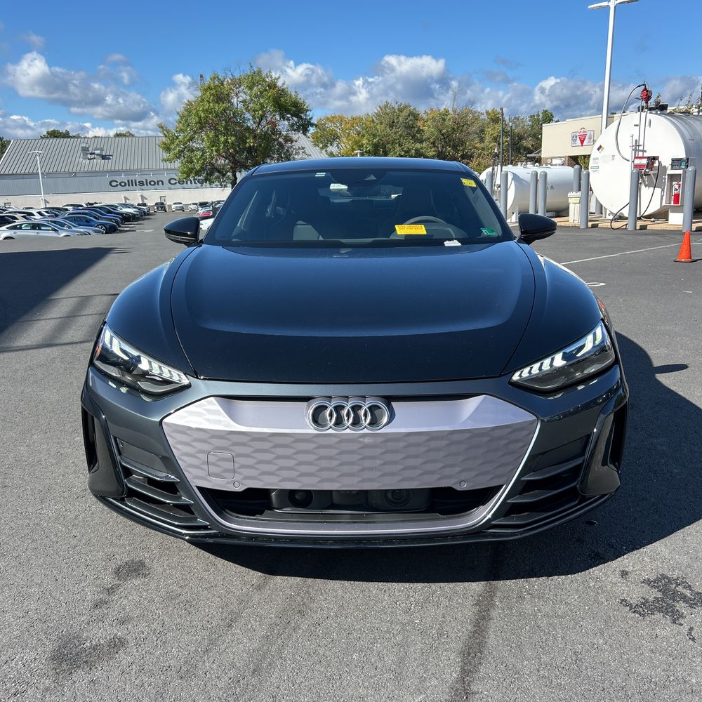2022 Audi e-tron GT Premium Plus