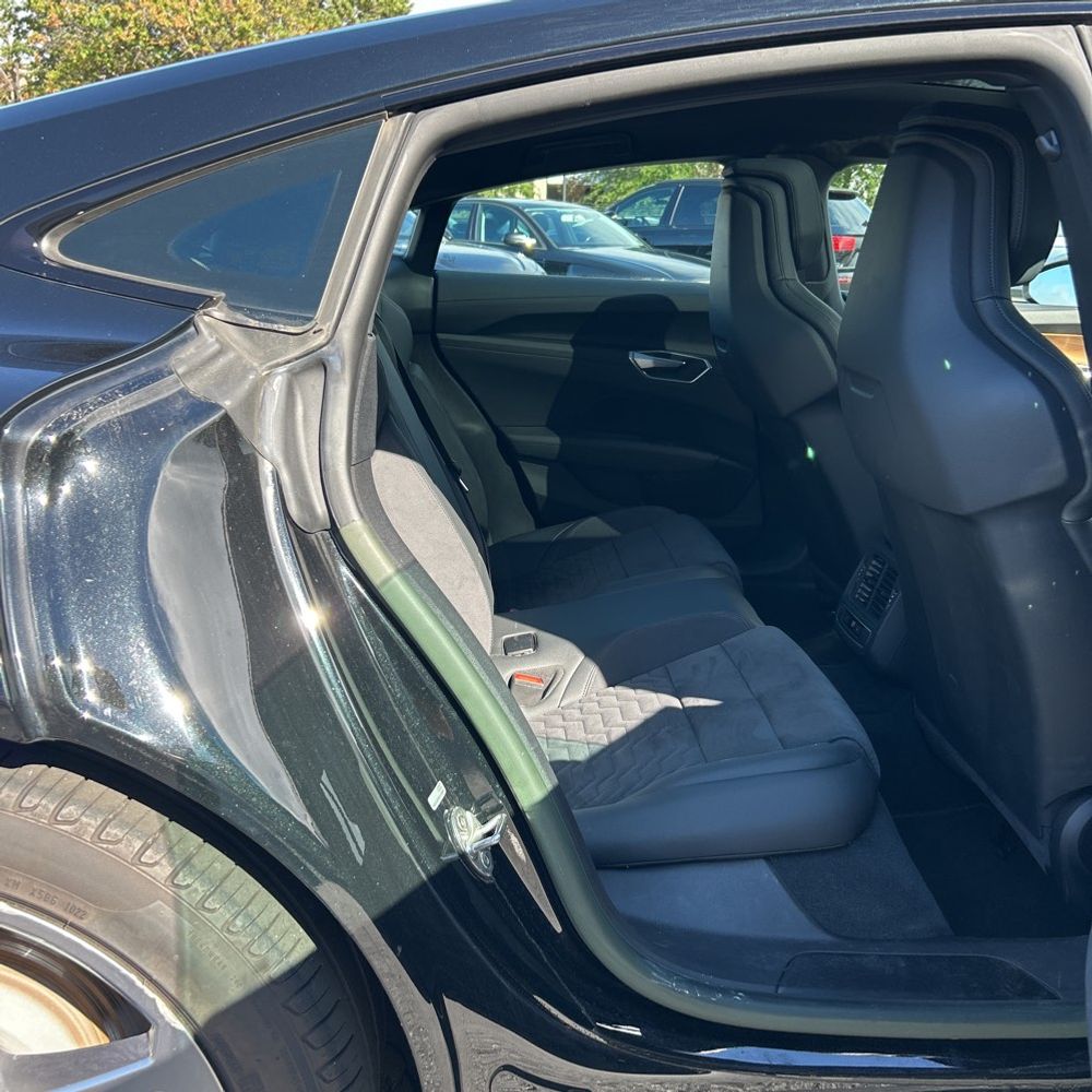 2022 Audi e-tron GT Premium Plus