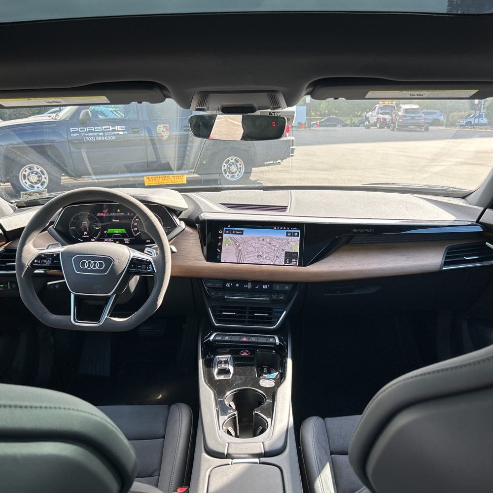 2022 Audi e-tron GT Premium Plus