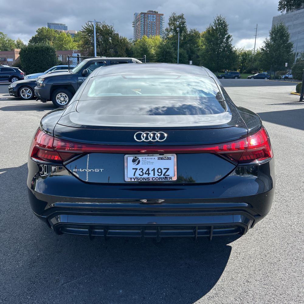 2022 Audi e-tron GT Premium Plus