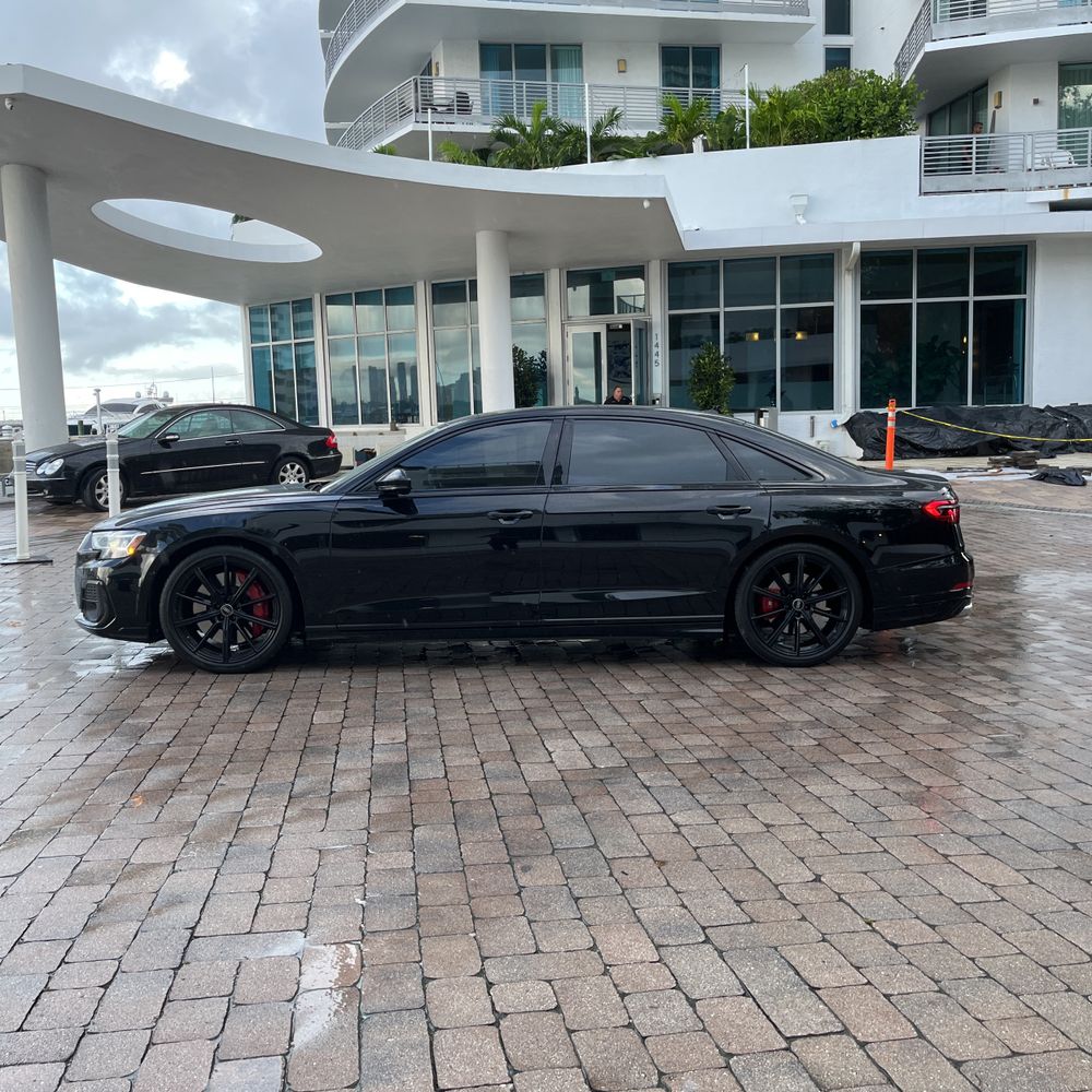 2023 Audi S8