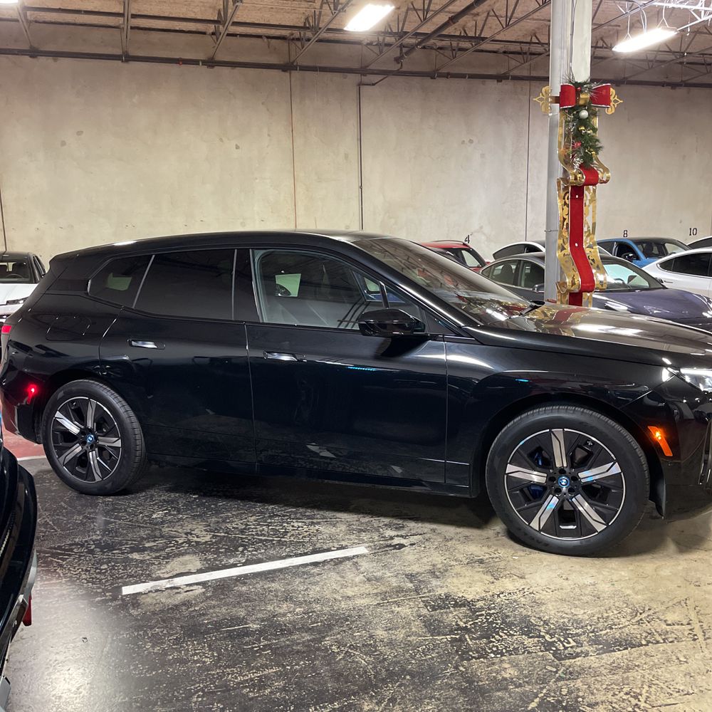 2025 BMW iX xDrive50
