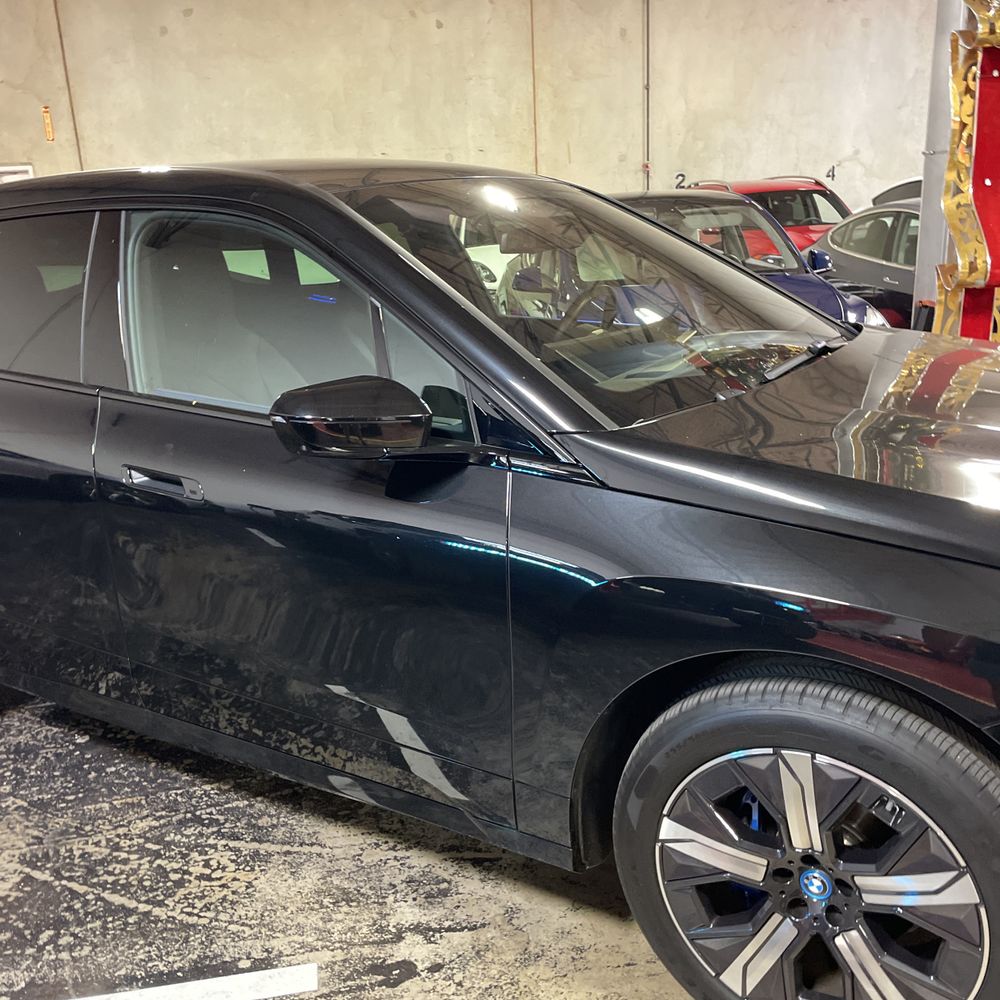 2025 BMW iX xDrive50