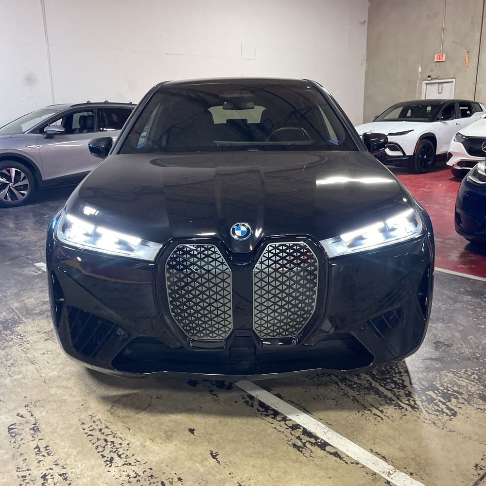 2025 BMW iX xDrive50