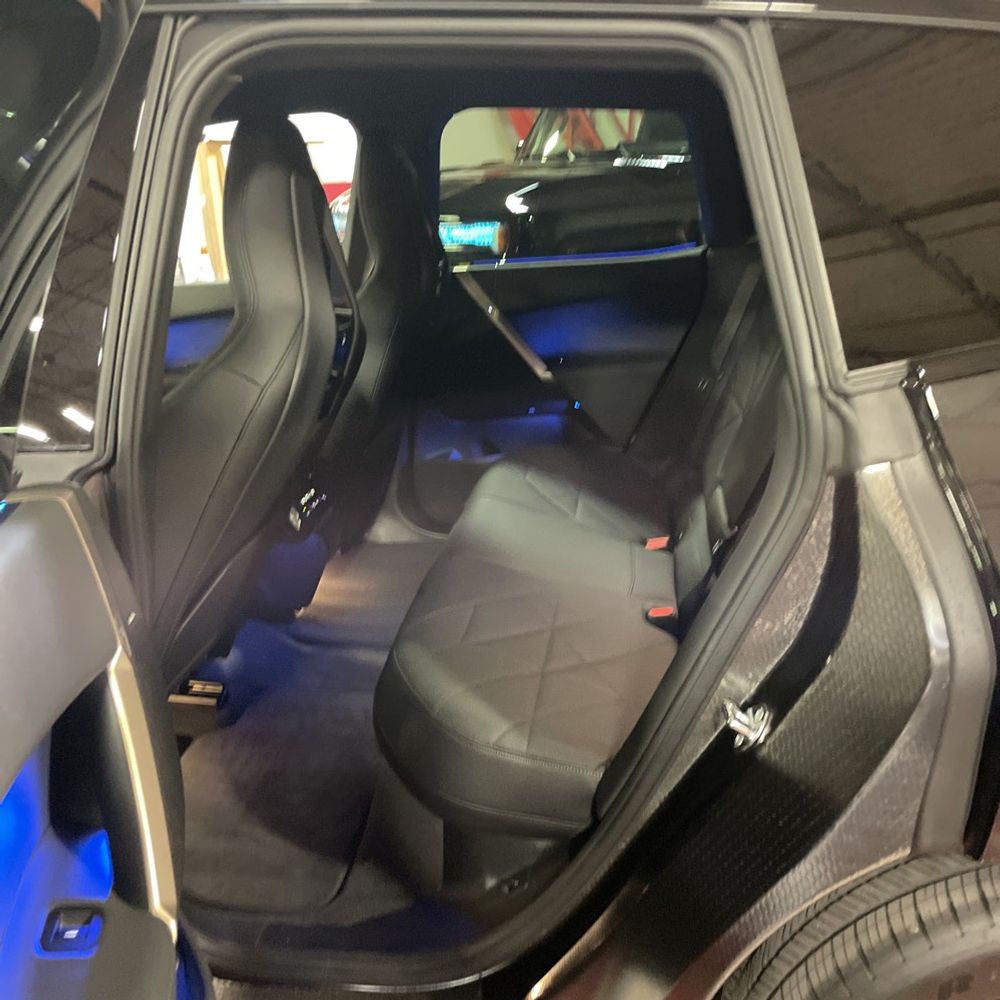 2025 BMW iX xDrive50