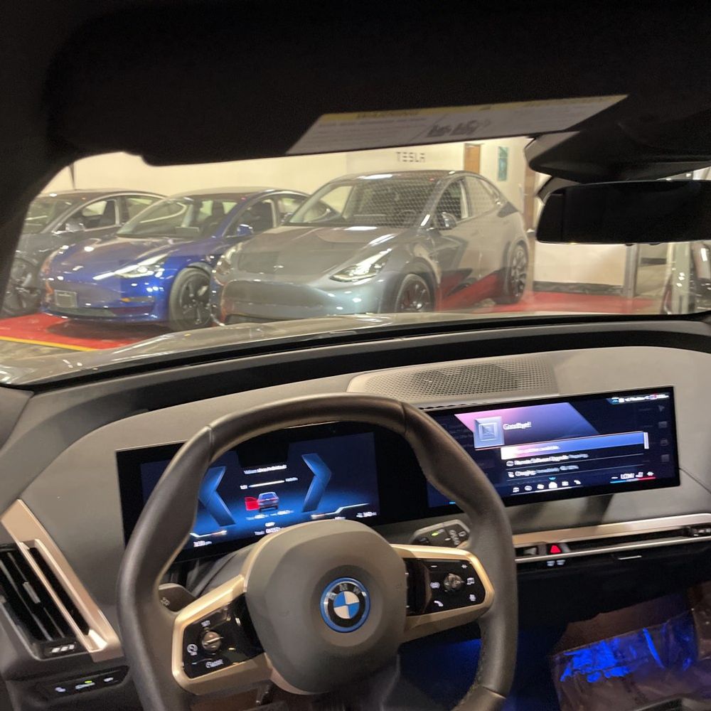 2025 BMW iX xDrive50
