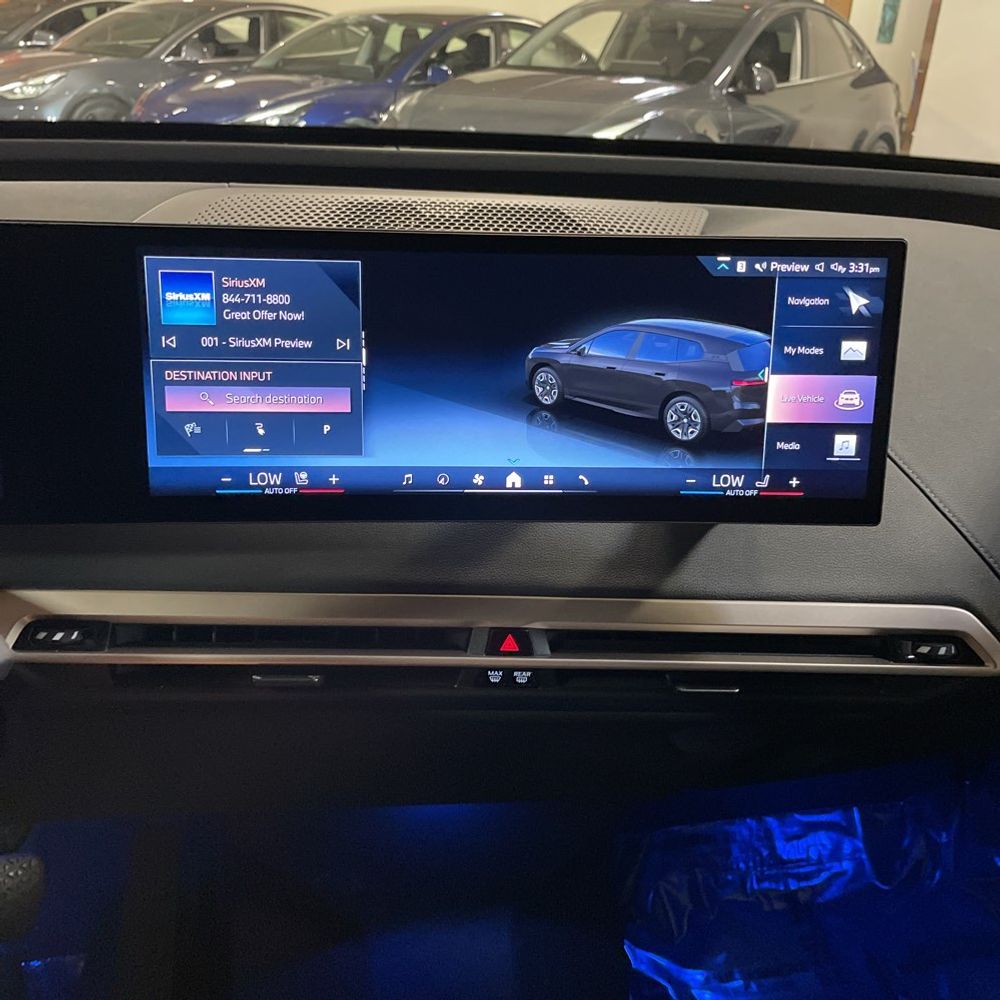 2025 BMW iX xDrive50
