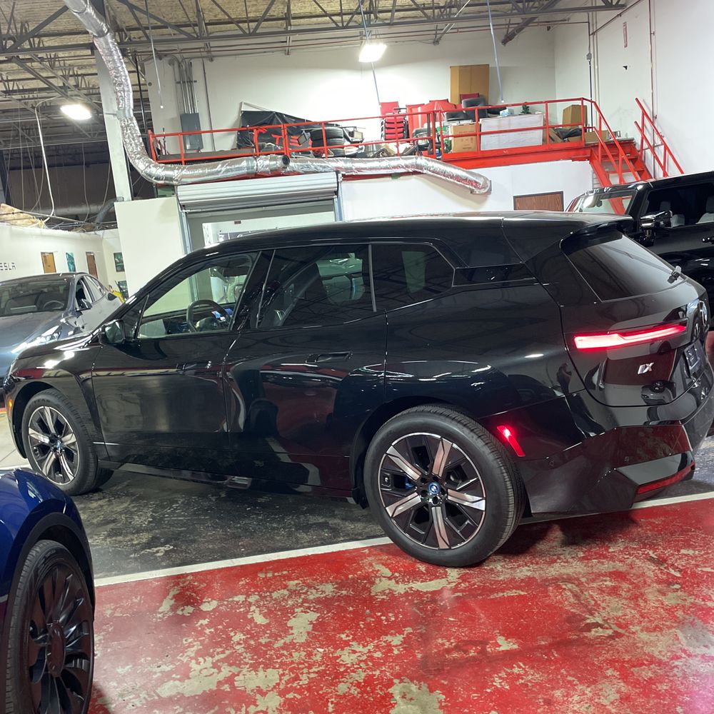 2025 BMW iX xDrive50
