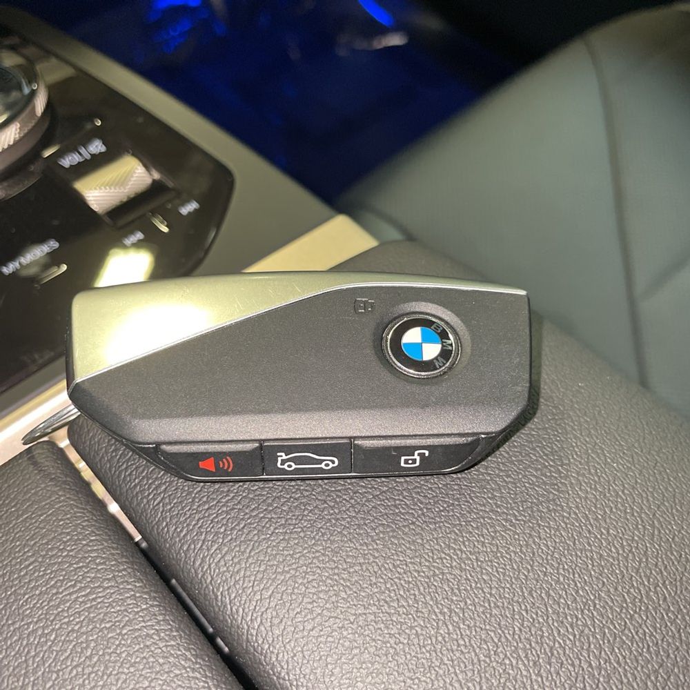 2025 BMW iX xDrive50