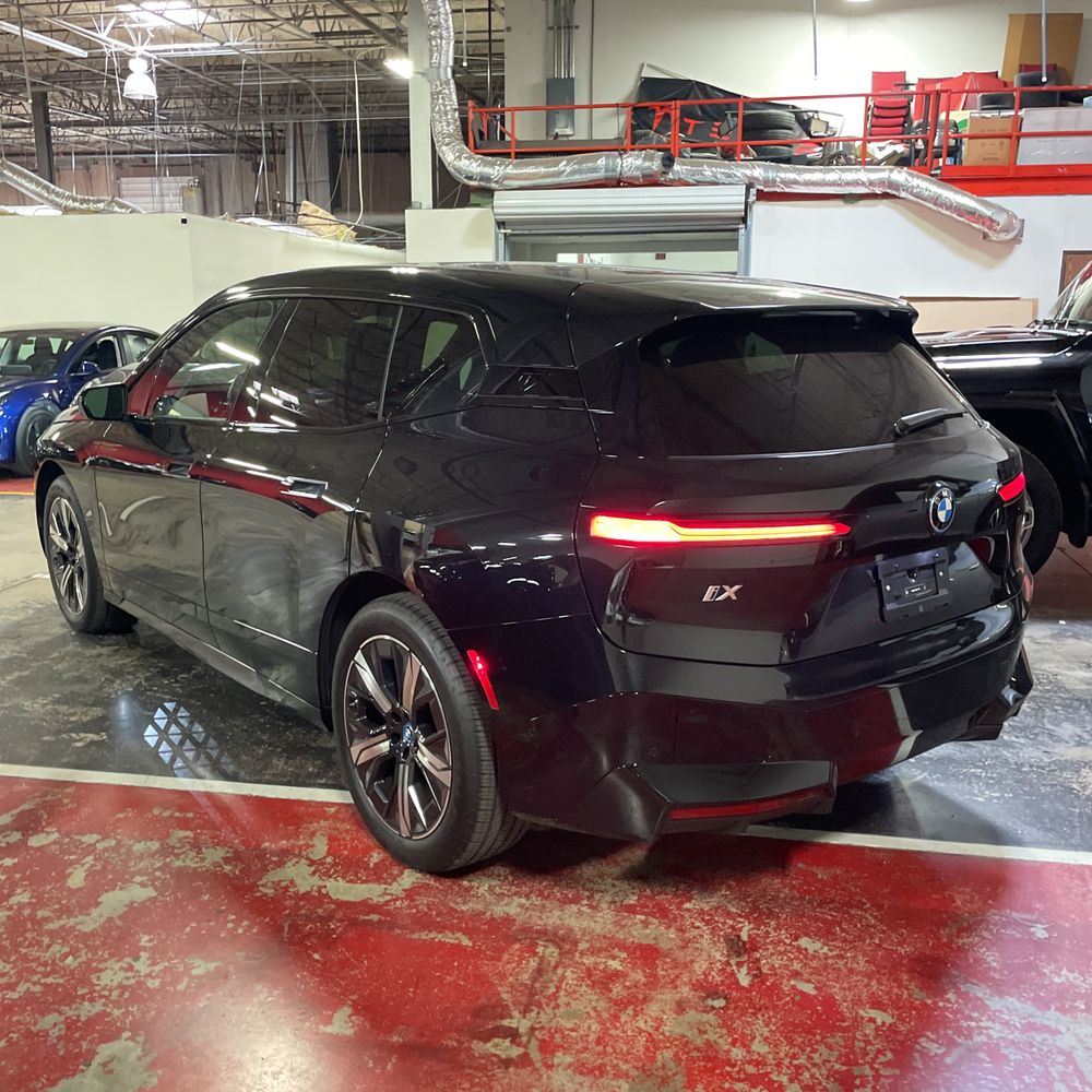2025 BMW iX xDrive50