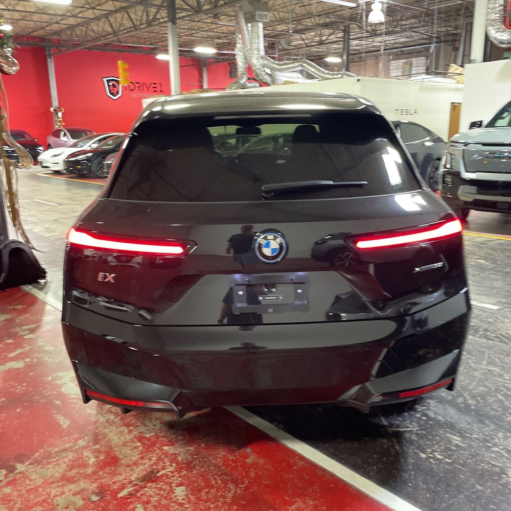 2025 BMW iX xDrive50