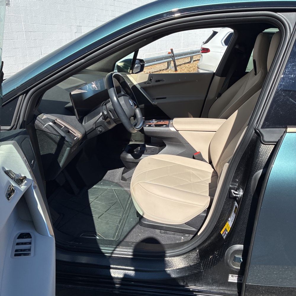2024 BMW iX xDrive50