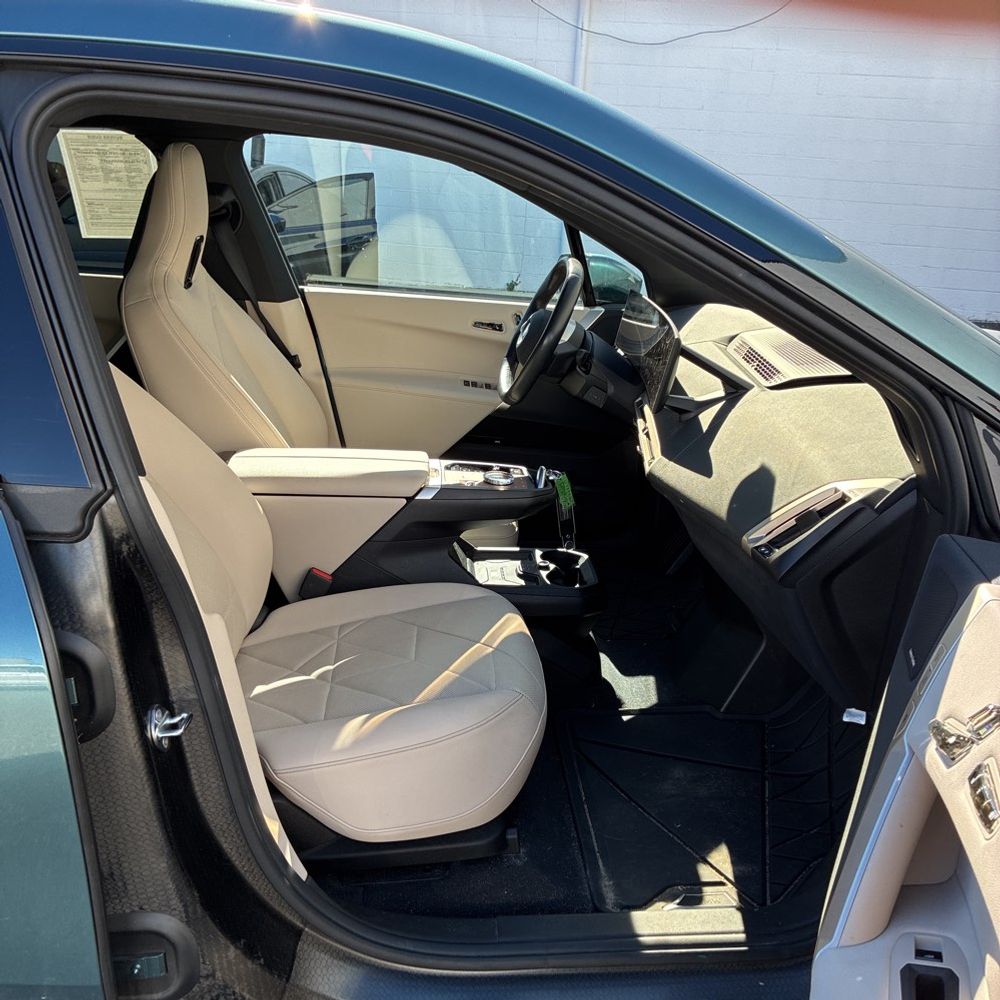 2024 BMW iX xDrive50