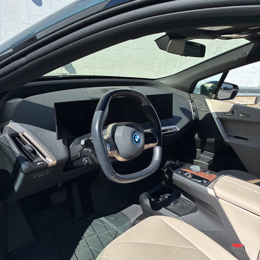 2024 BMW iX xDrive50