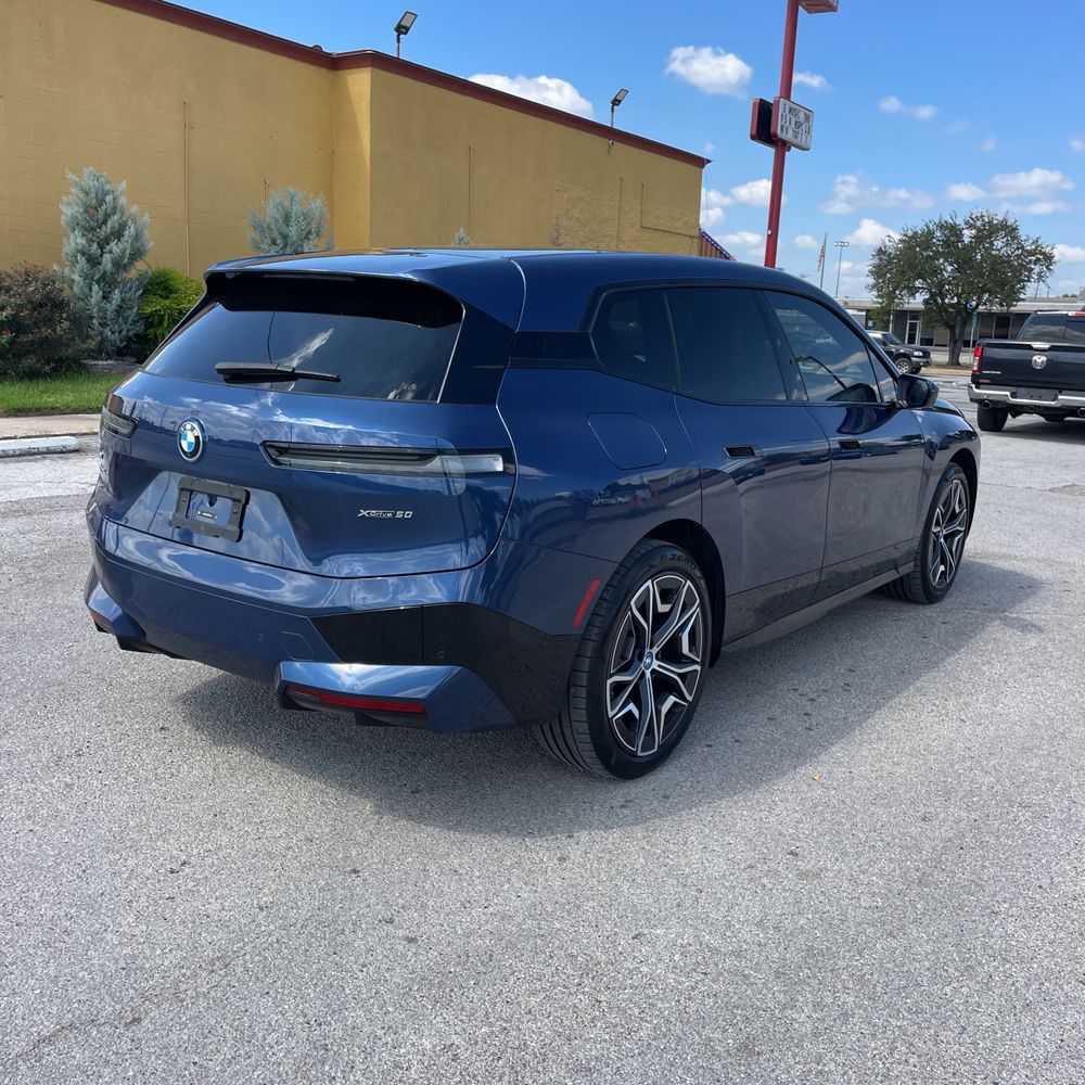 2024 BMW iX xDrive50