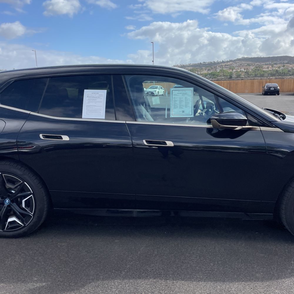 2025 BMW iX xDrive50