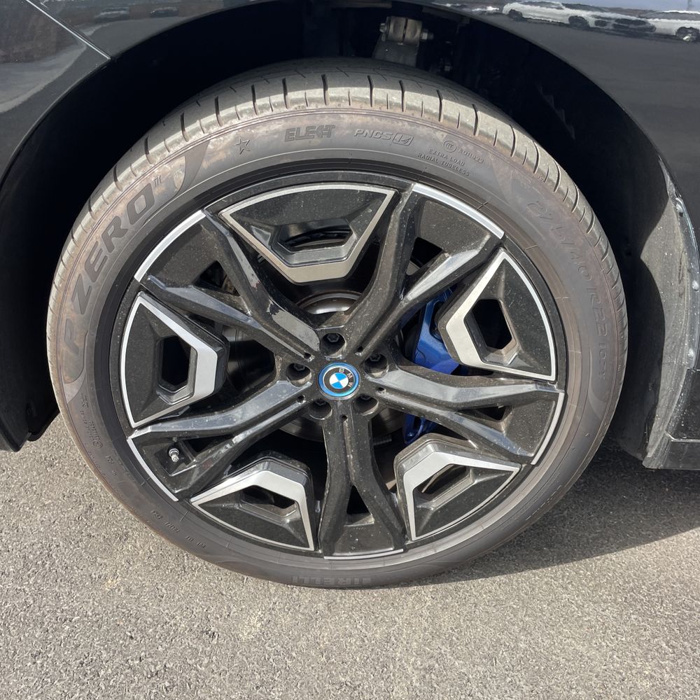 2025 BMW iX xDrive50