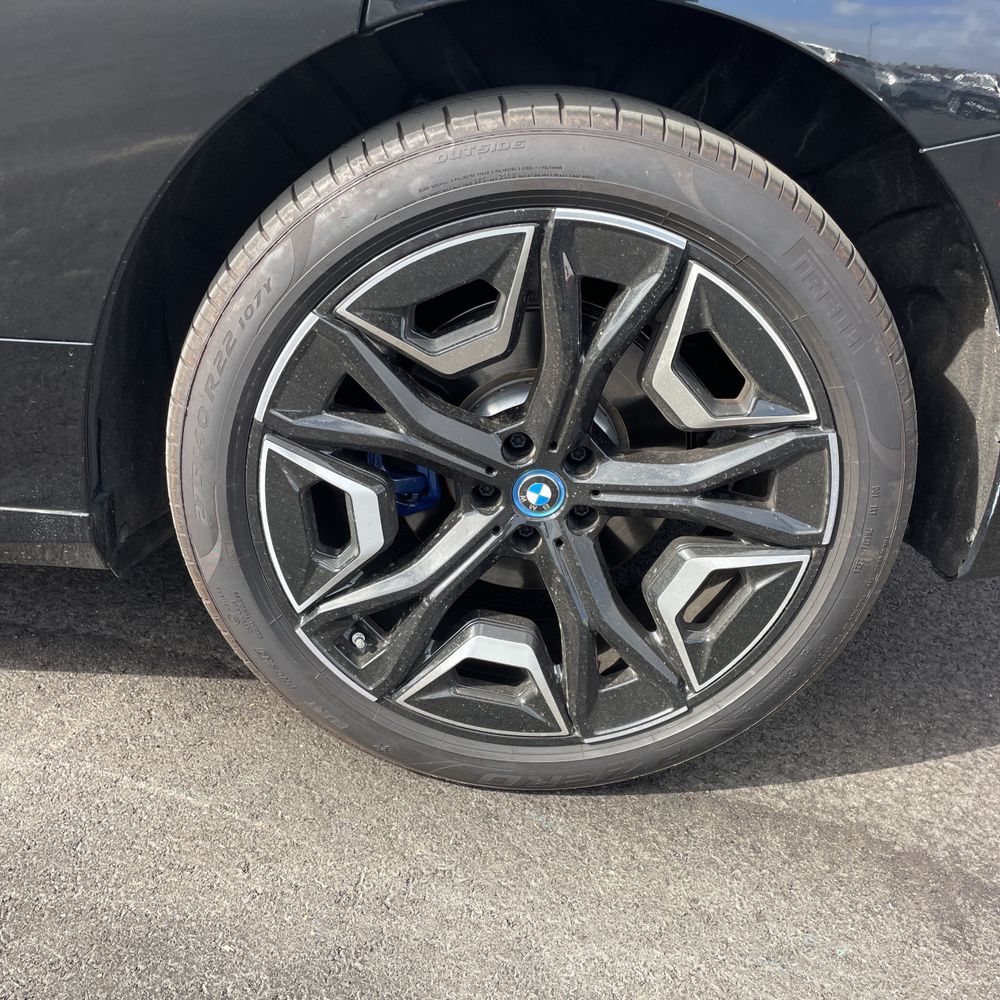 2025 BMW iX xDrive50