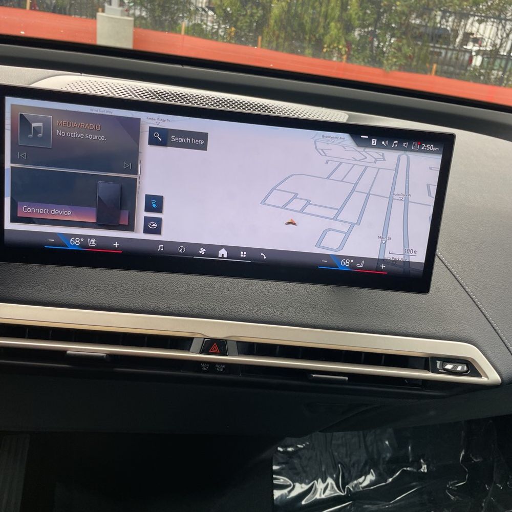 2025 BMW iX xDrive50