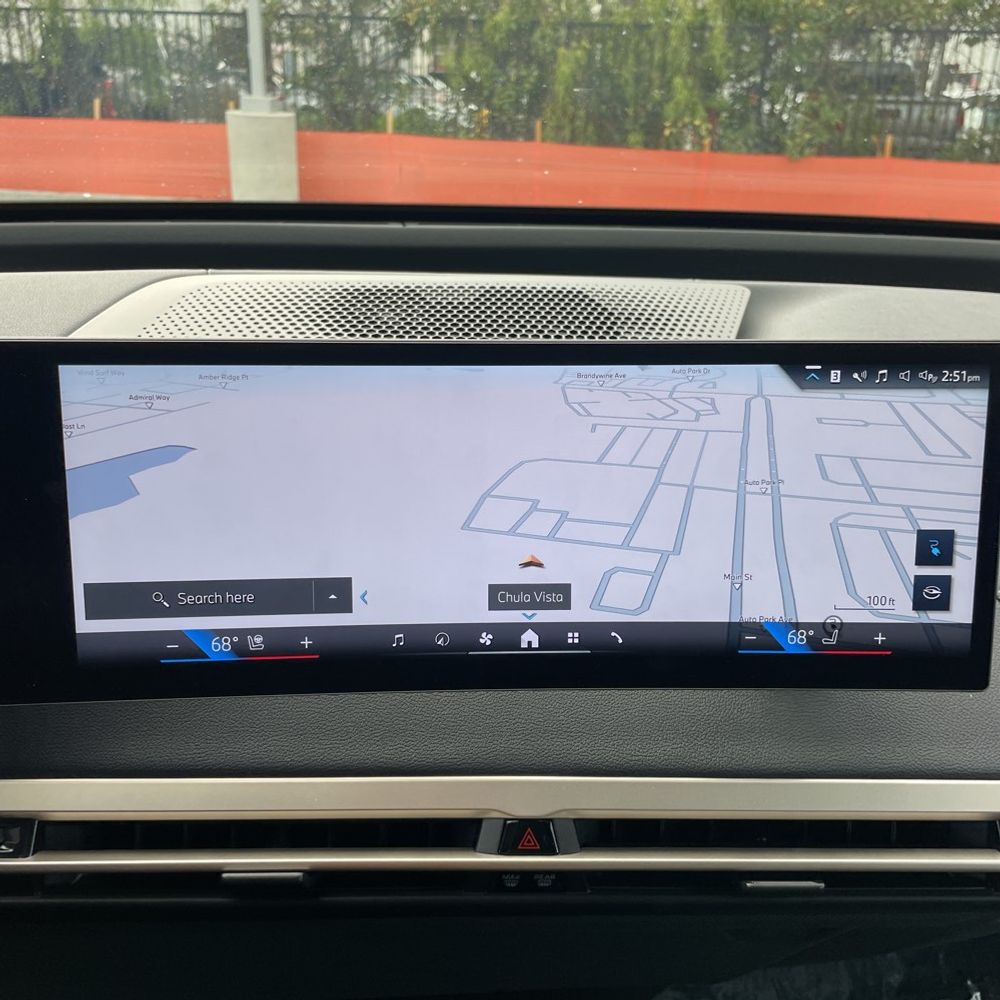 2025 BMW iX xDrive50