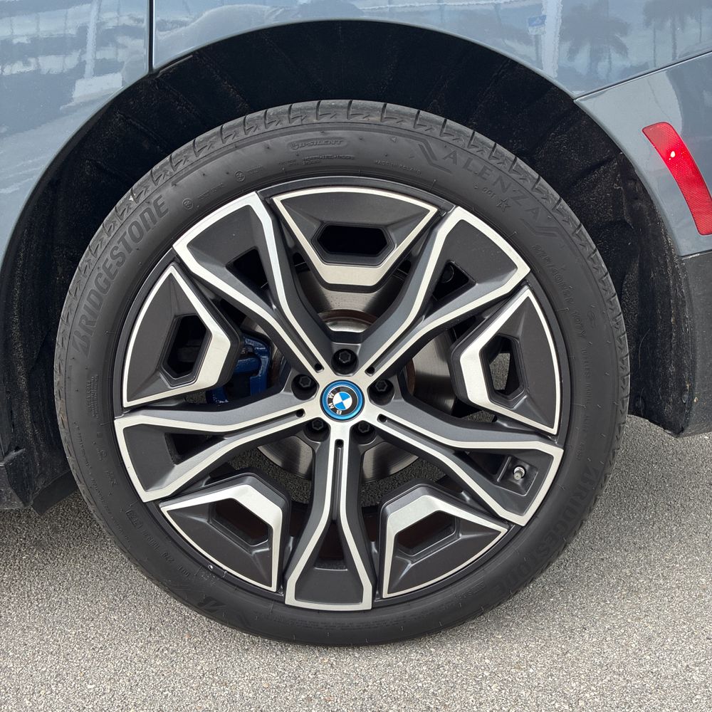 2024 BMW iX xDrive50