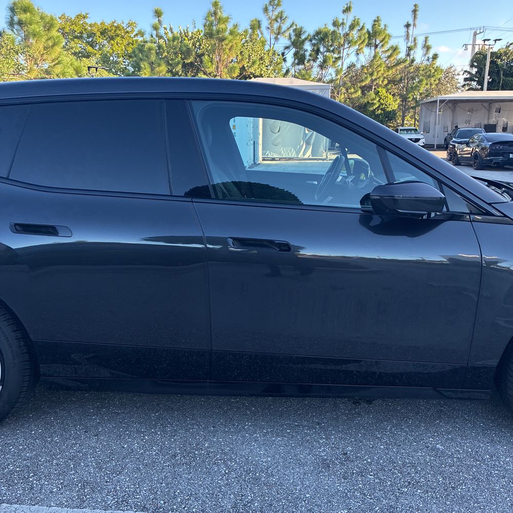 2025 BMW iX xDrive50