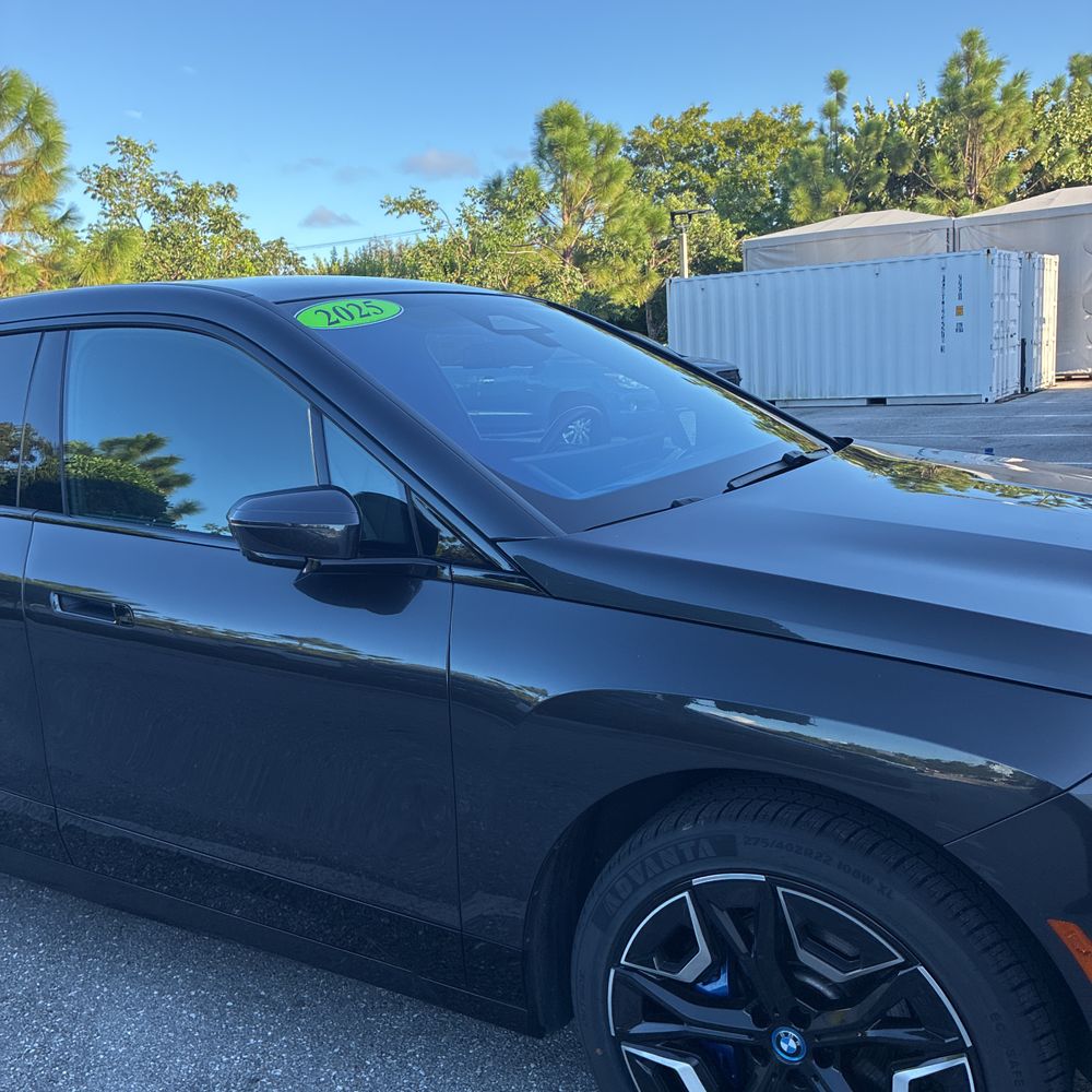 2025 BMW iX xDrive50