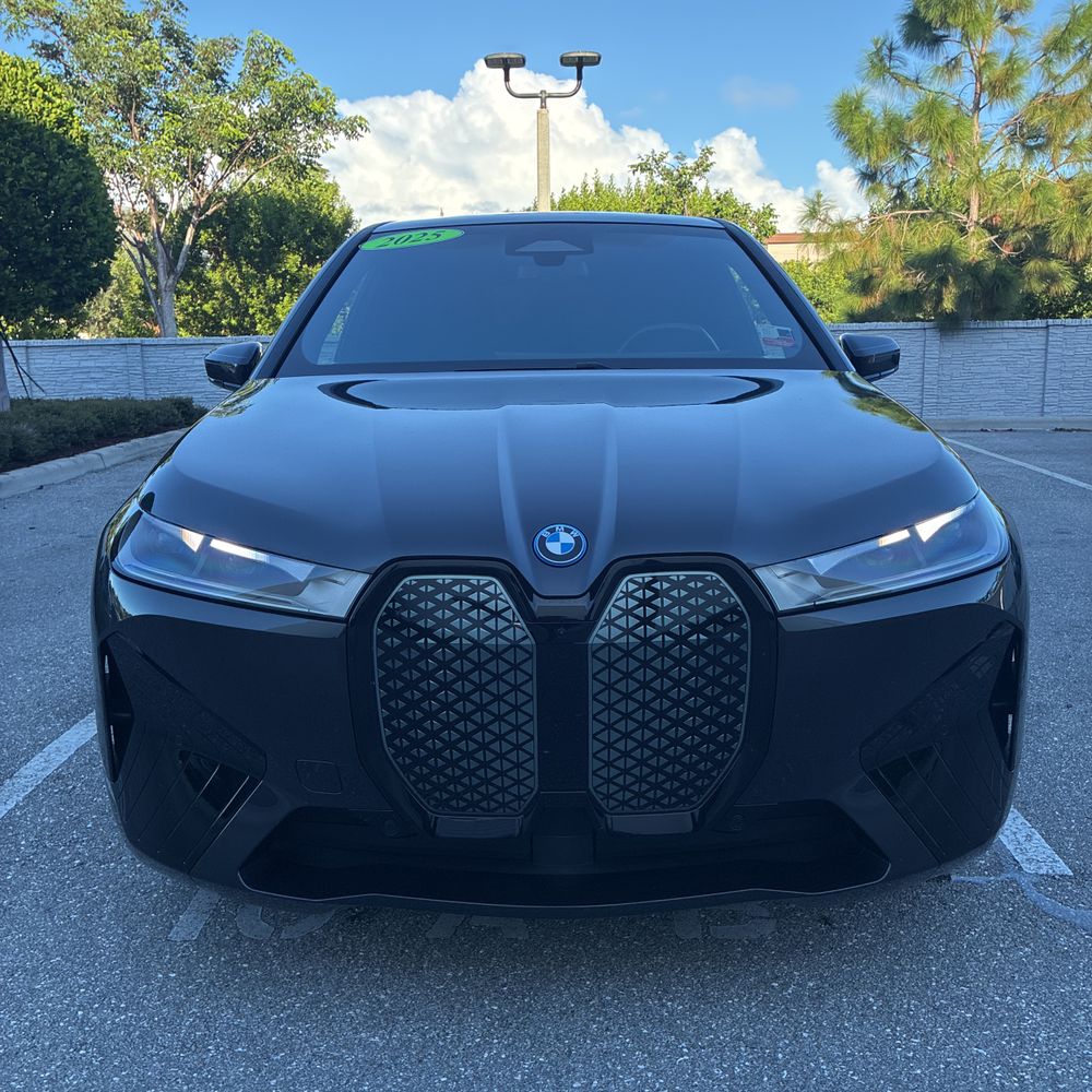 2025 BMW iX xDrive50