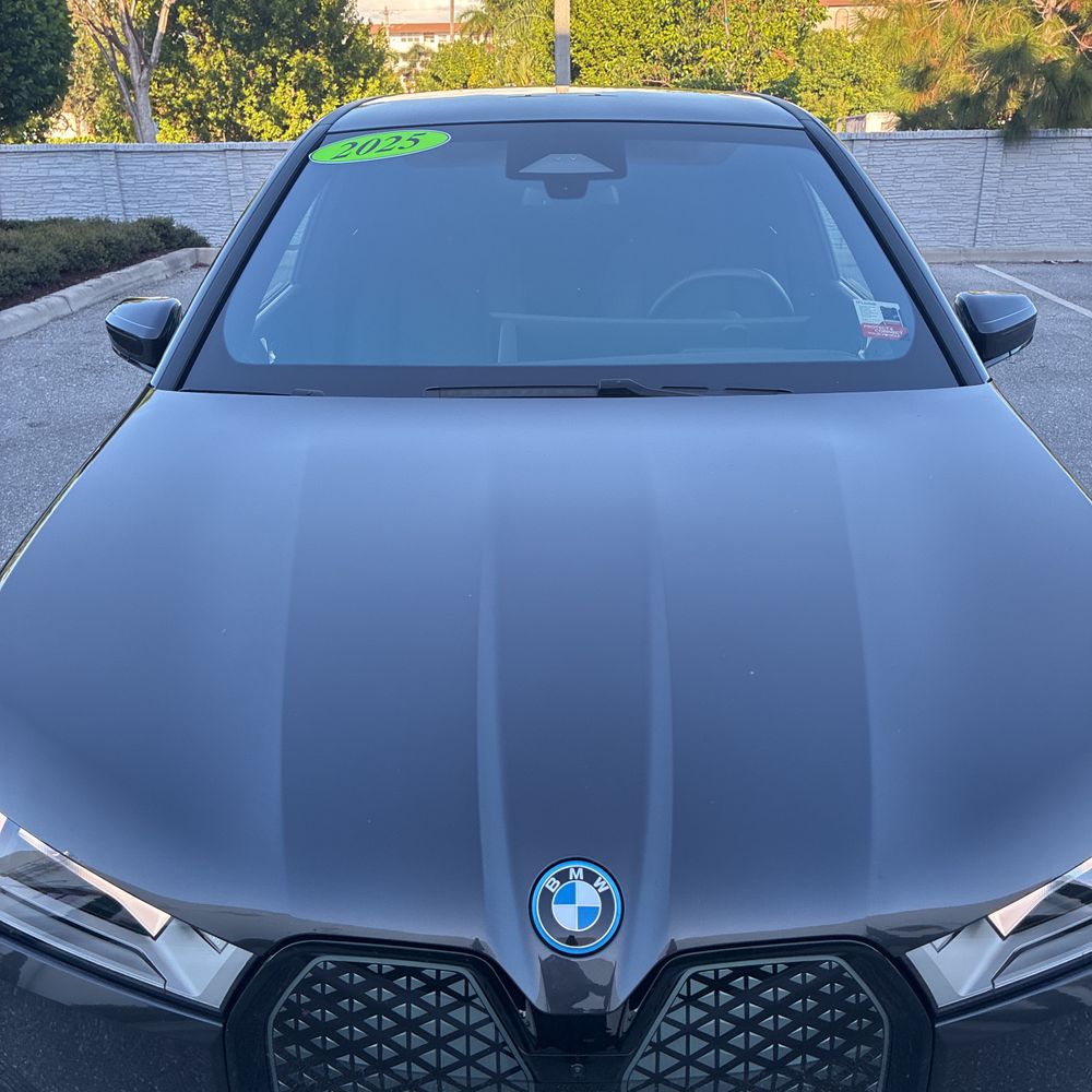 2025 BMW iX xDrive50