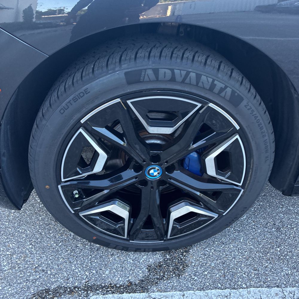 2025 BMW iX xDrive50