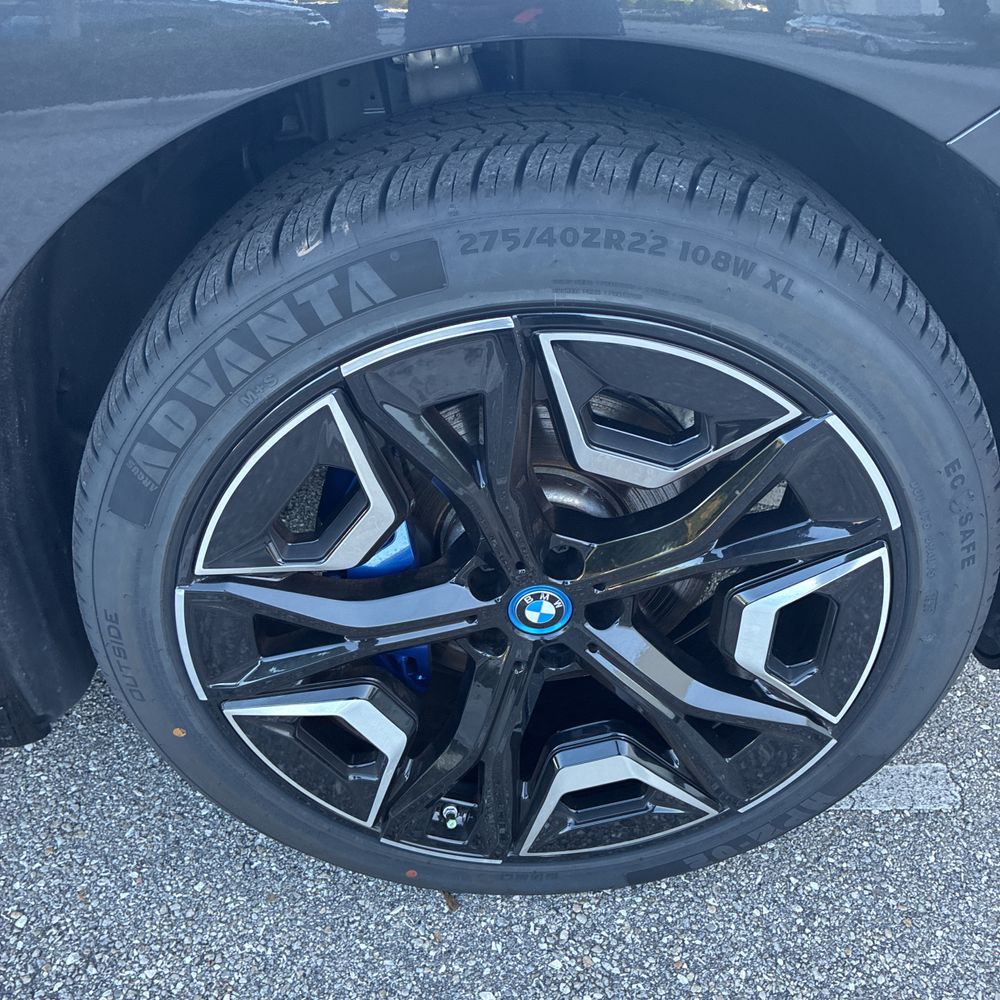 2025 BMW iX xDrive50