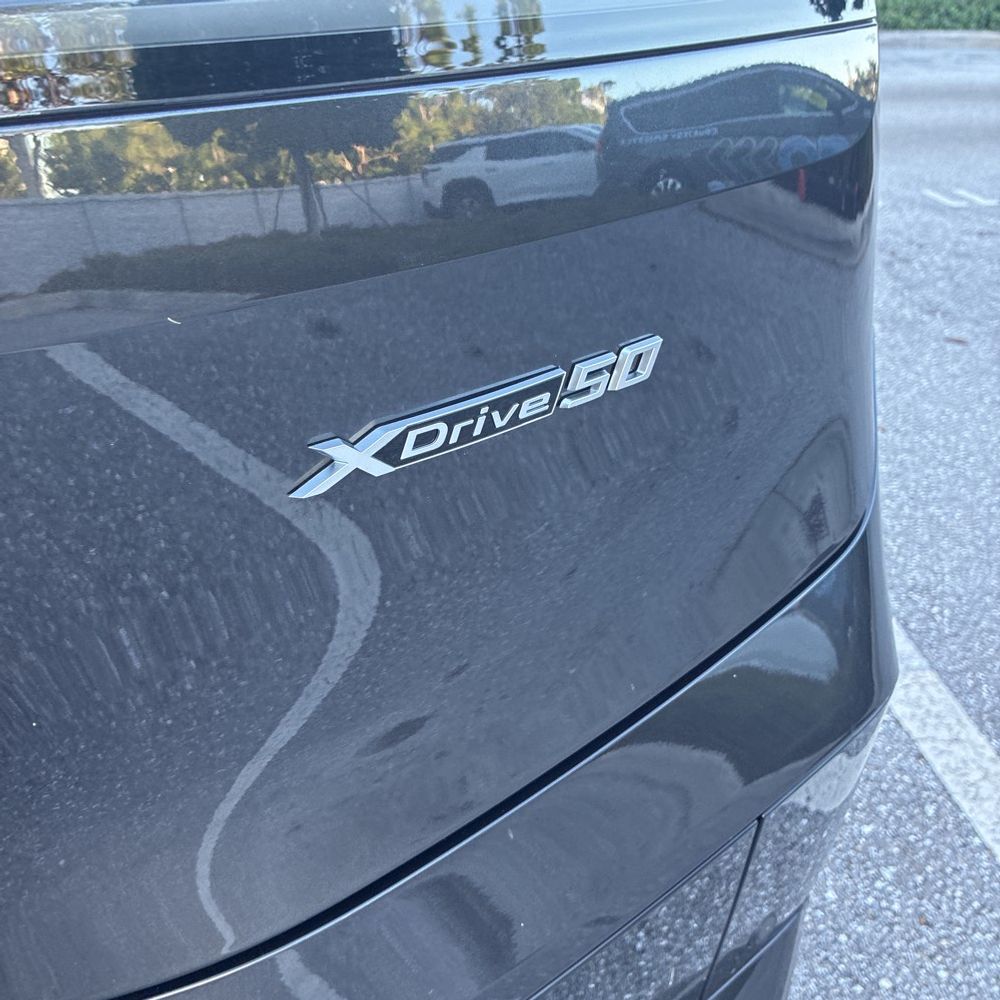 2025 BMW iX xDrive50