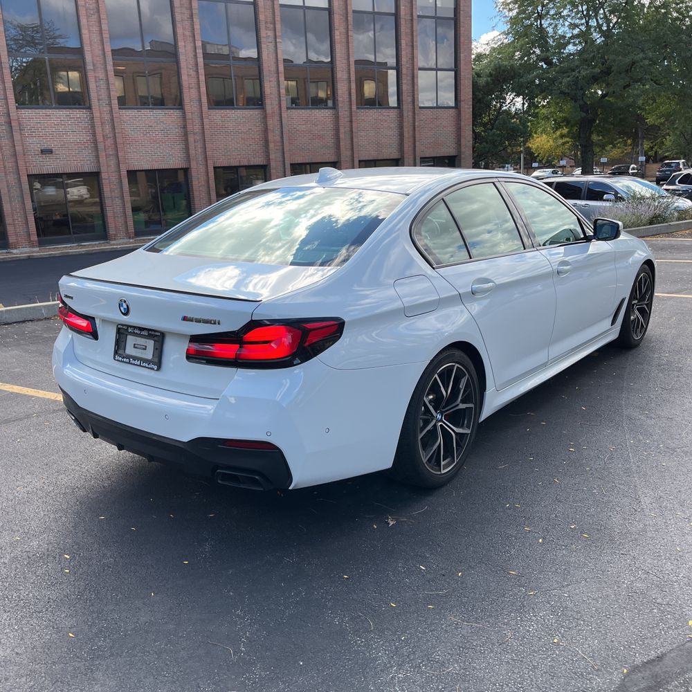 2023 BMW 5-Series M550xi