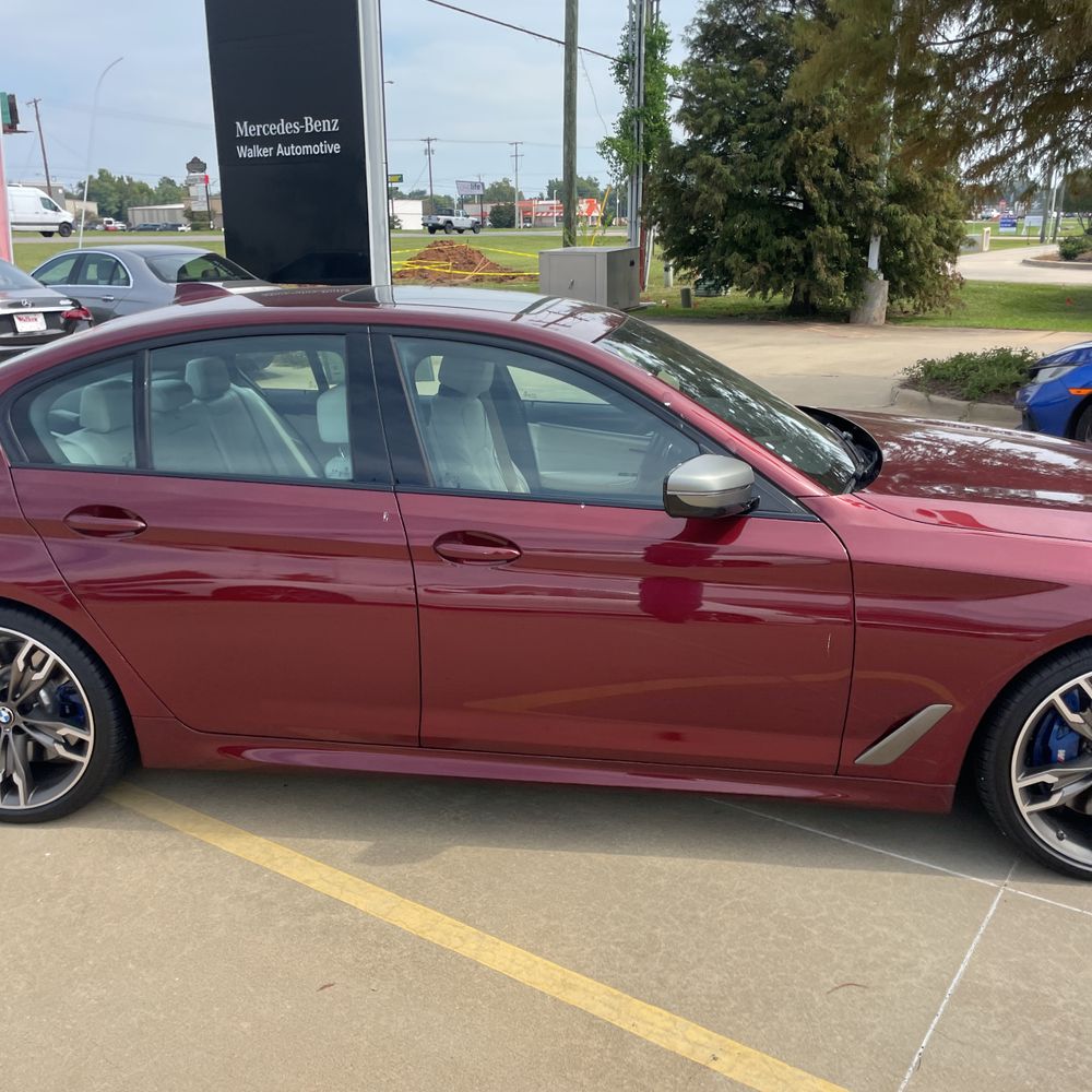 2022 BMW 5-Series M550xi