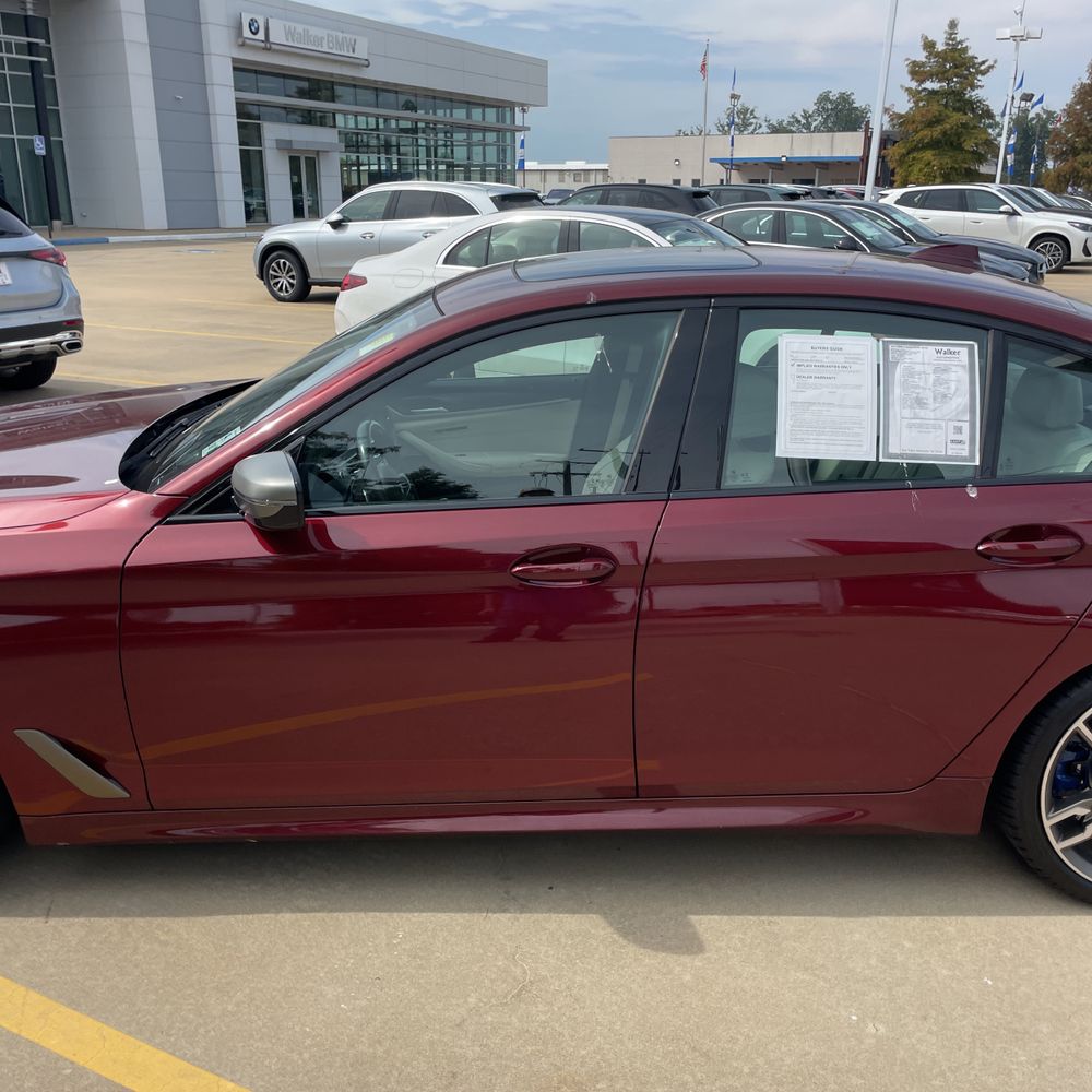 2022 BMW 5-Series M550xi