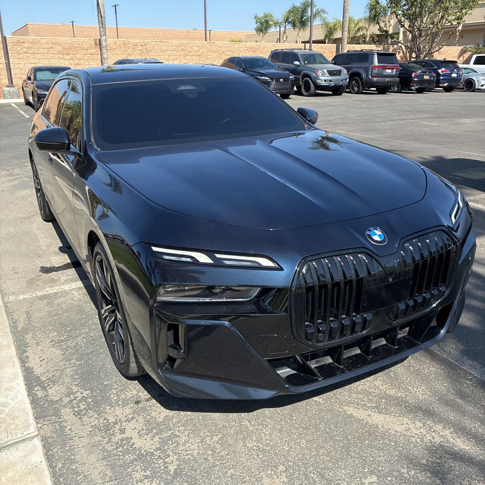 2023 BMW 7-Series 740i