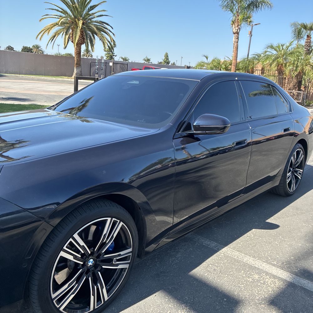 2023 BMW 7-Series 740i