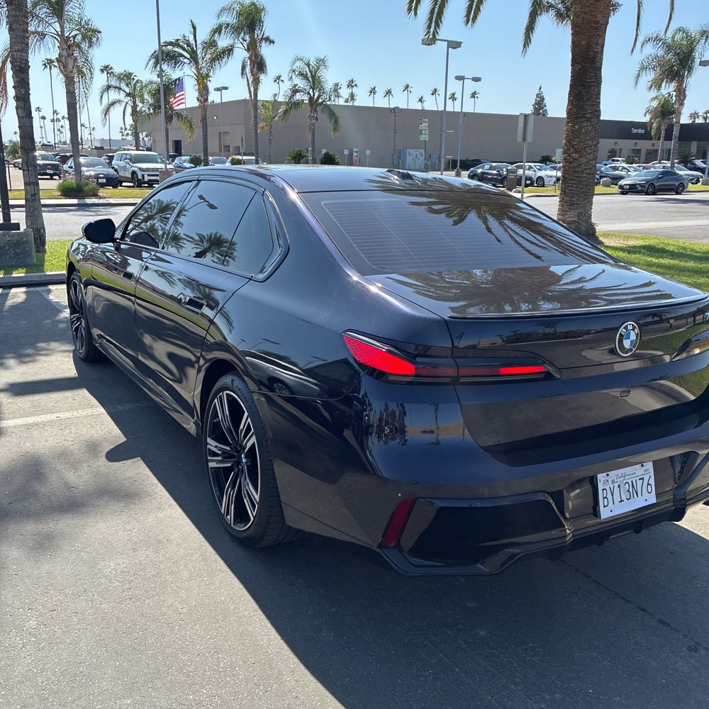 2023 BMW 7-Series 740i