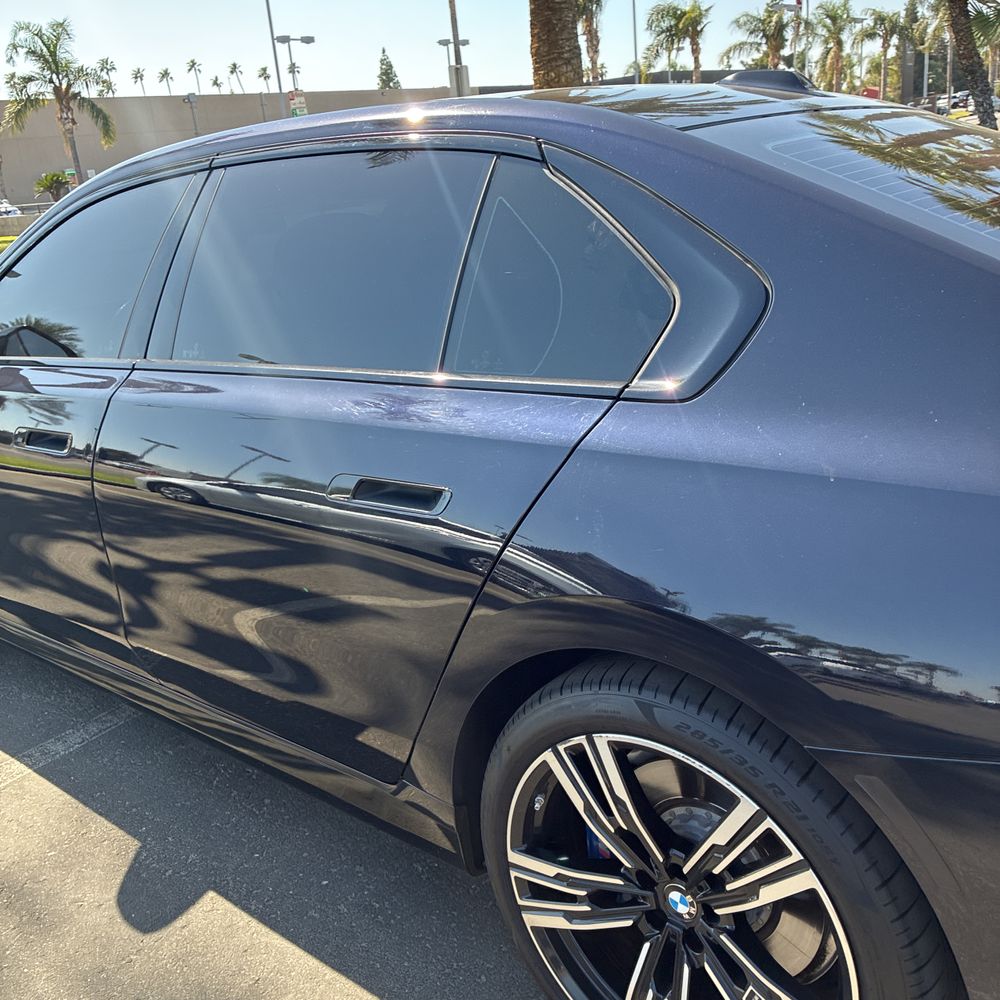 2023 BMW 7-Series 740i