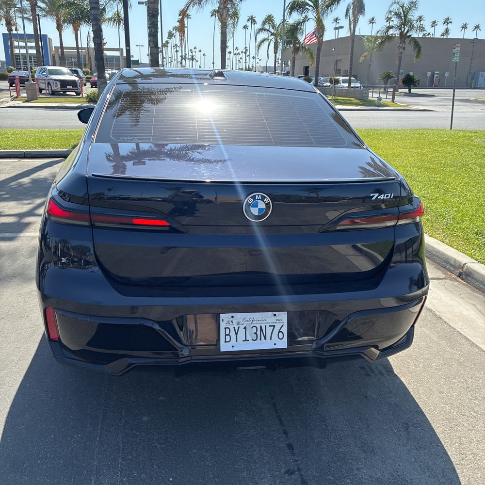 2023 BMW 7-Series 740i
