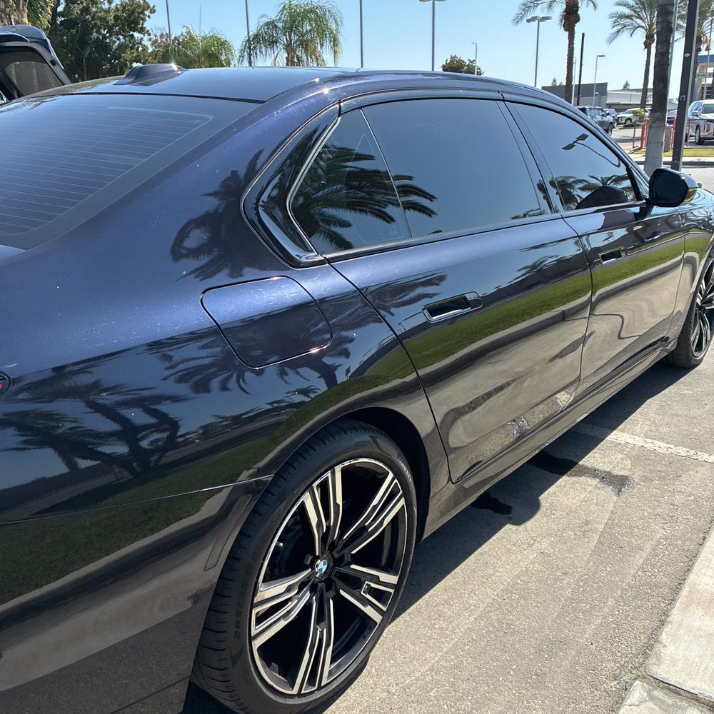 2023 BMW 7-Series 740i