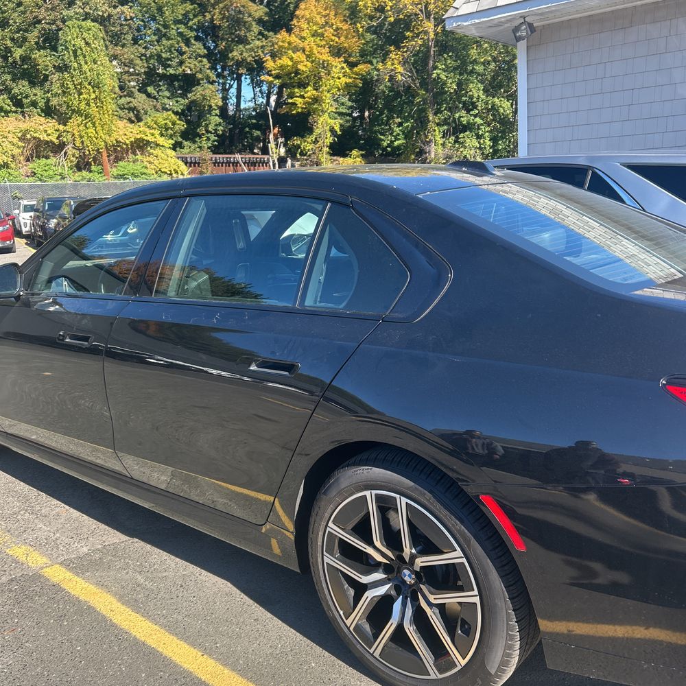 2023 BMW 7-Series 740i