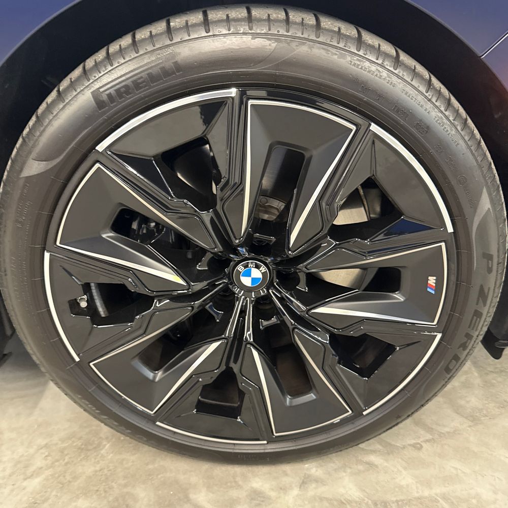 2025 BMW 7-Series 760i xDrive