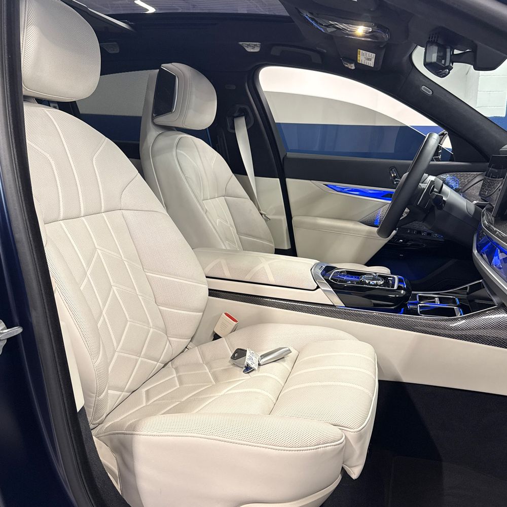 2025 BMW 7-Series 760i xDrive