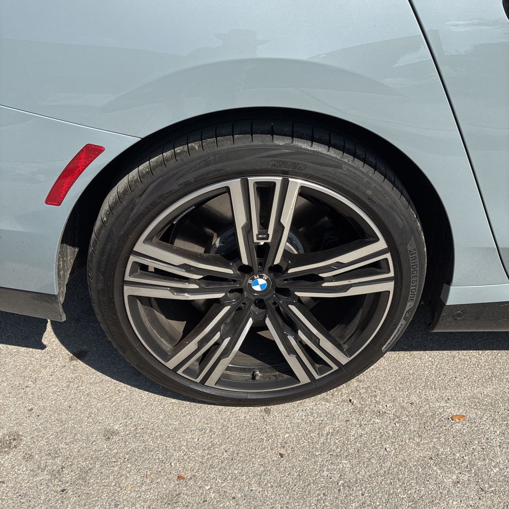 2025 BMW 7-Series 760i xDrive