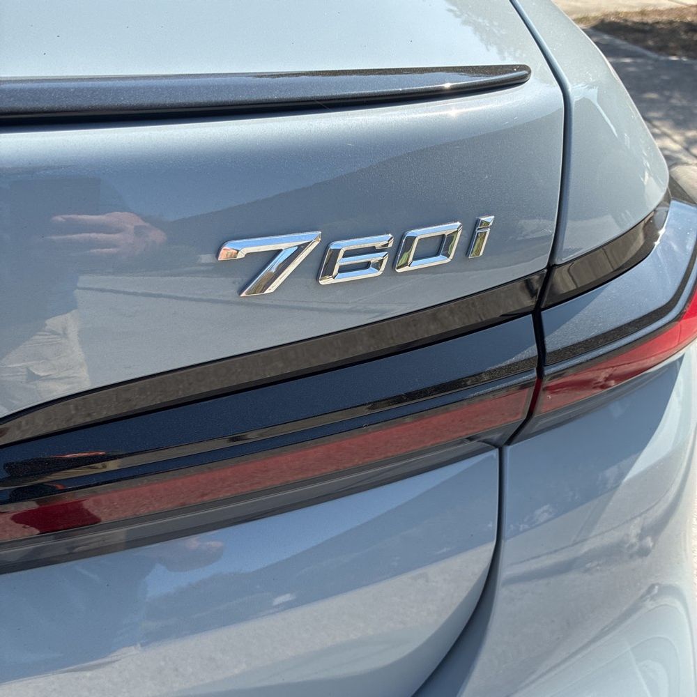 2025 BMW 7-Series 760i xDrive